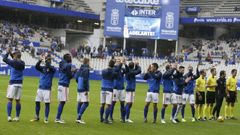 Real Oviedo Lugo Carlos Tartiere Alineacion.Futbolistas del Real Oviedo saludan antes del inicio del partido