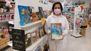 Jeanette Valiñas, en la librería infantil que abrió en A Estrada
