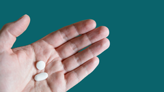 Existe una creencia popular de que el naproxeno es ms fuerte que el ibuprofeno, pero es errnea.