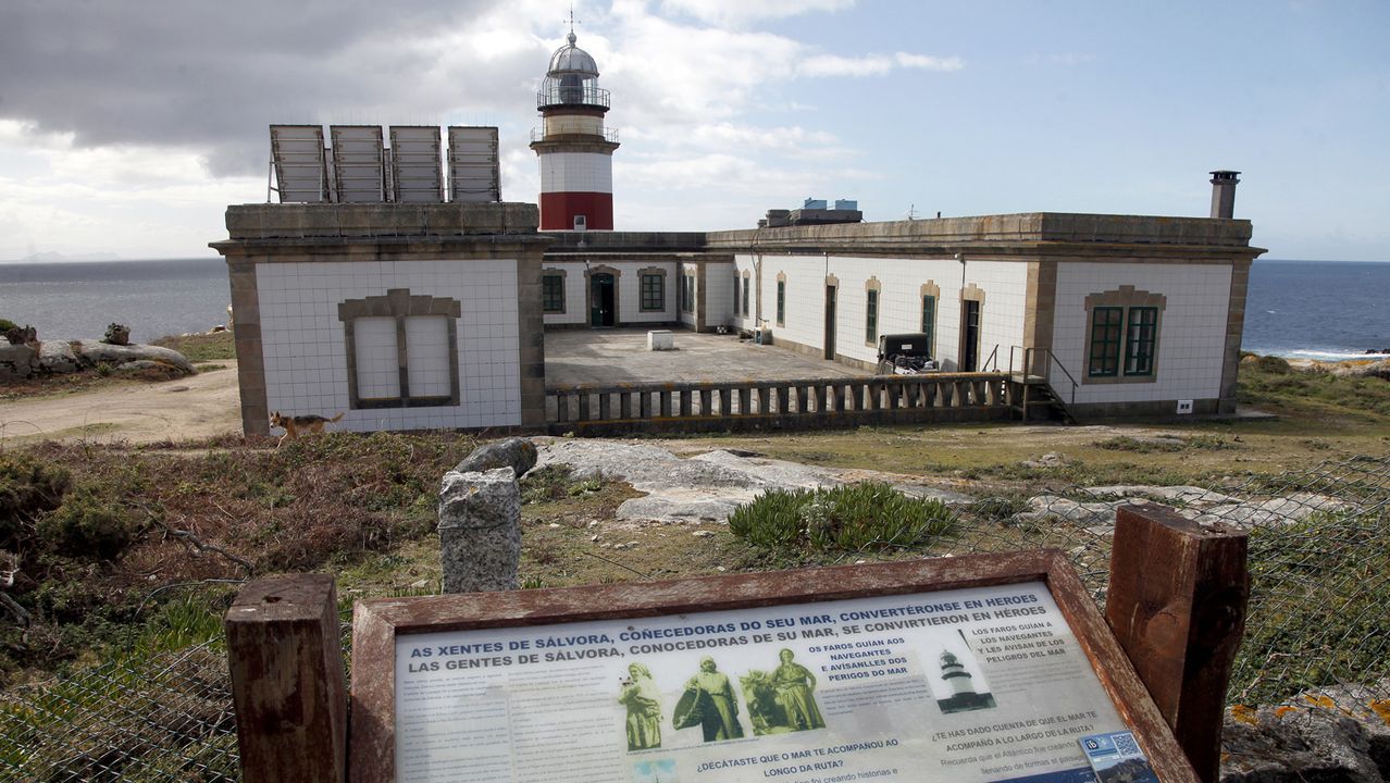 Pontevedra llora la quema de Ravachol.Faro de Slvora