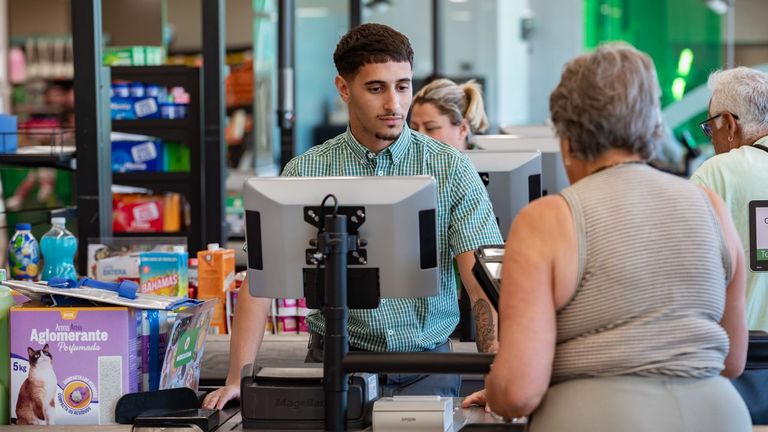 Mercadona amplía sus plantillas en Vigo, Baixo Miño y O Val Miñor