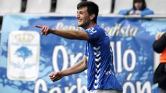 Borja Valle celebra un gol con el Oviedo en la temporada 15/16