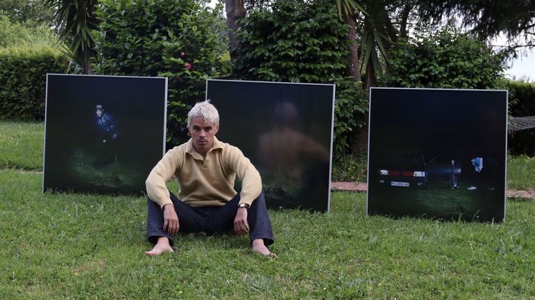 Sen Senra: «El coche de mi padre fue mi vientre como artista, escuchando música allí nació todo»