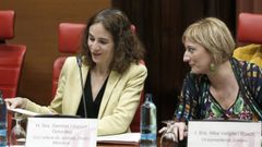 La consejera de Justicia de la Generalitat, Gemma Ubasart, y la vicepresidenta del Parlamento catalán, Alba Vergés, durante su comparecencia en la Diputación Permanente del Parlament