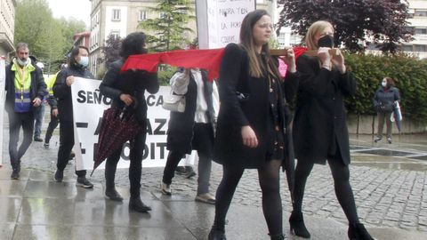 Manifestación por la biblioteca de Ferrol