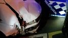 El golpe que tenía la furgoneta del conductor denunciado tras el accidente en el que se llevó por delante una señal, una farola y dañó el cierre de una casa
