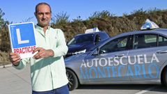 Jess Cernadas est al frente de la autoescuela Montecarlo, fundada por su padre en 1978 y conocida por innovar y usar Mercedes como coche para hacer las prcticas