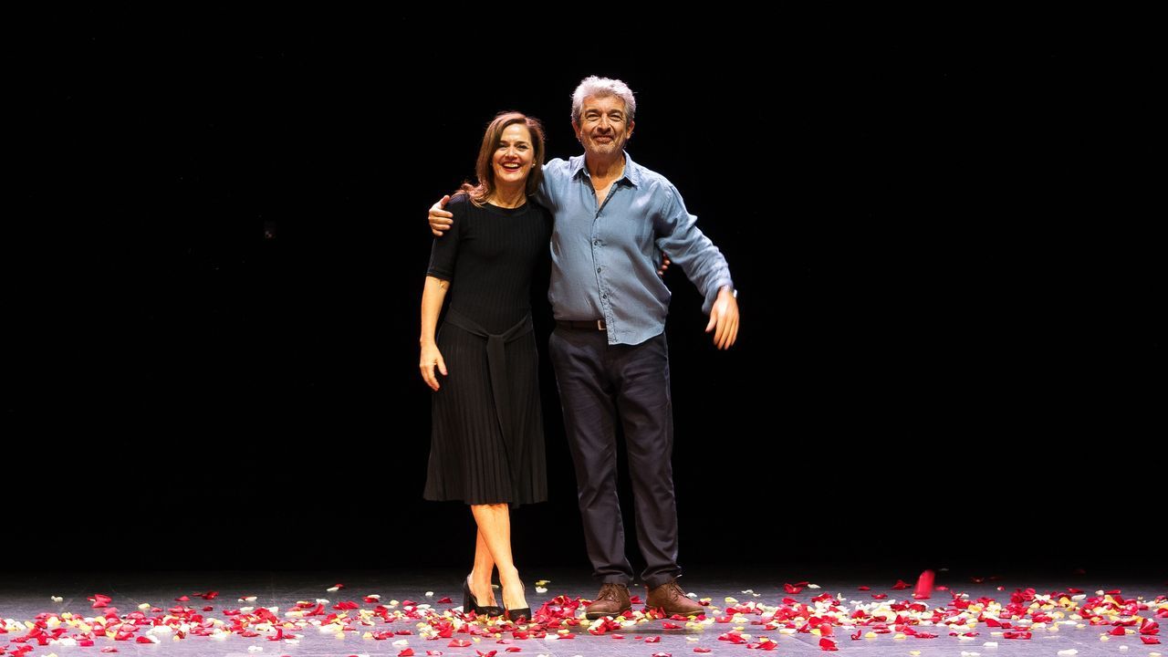 Antonio Curros interpreta a Tim&oacute;n en el musical de &laquo;El rey Le&oacute;n&raquo; en Madrid.