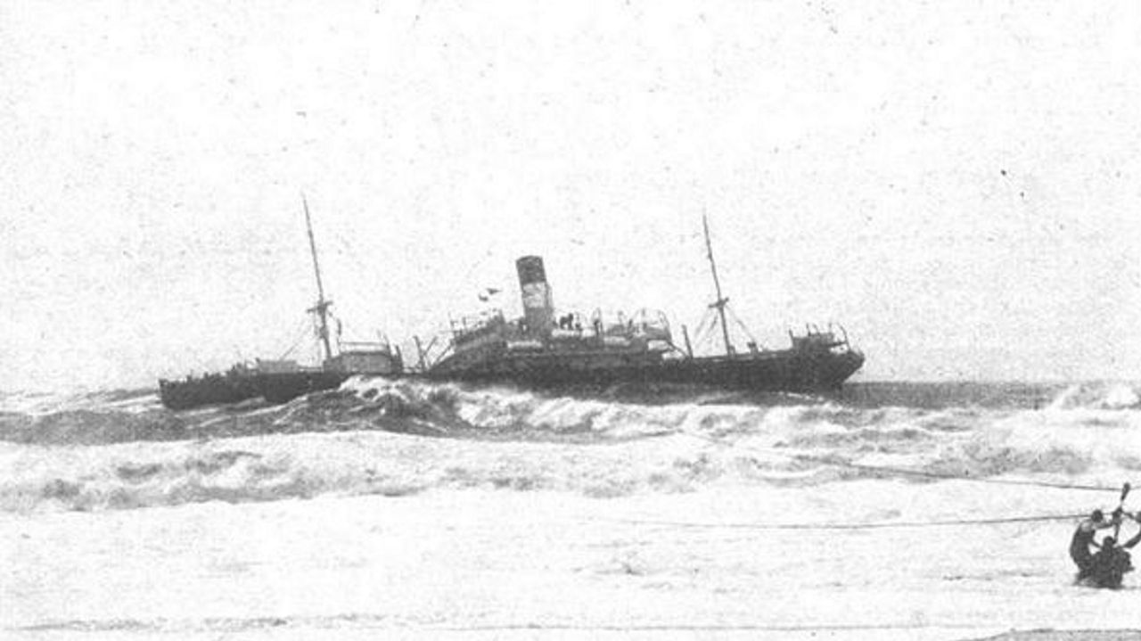 Avin de Air Europa realiza un aterrizaje de emergencia en Brasil tras fuertes turbulencias.Colas frente al consulado espaol en Buenos Aires enfebrero del 2023