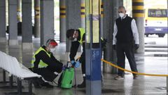 La UME desinfecta la estacion de autobuses de Ourense