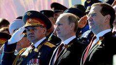 Putin preside los espectaculares desfiles militares