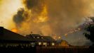 Imagen del pasado 21 de julio, con las llamas muy cerca del municipio de Quereño, en Rubiá 