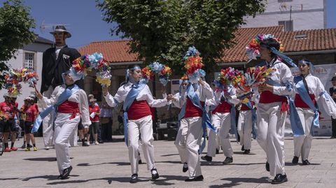 La danza das cocas se pudo disfrutar en Castro Caldelas