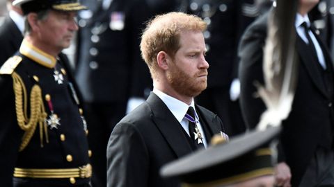 El príncipe Harry, en la procesión por el funeral de la reina Isabel II