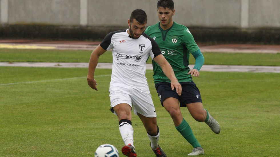 Torre dos Cregos, una de las cinco que se conservan de la antigua fortaleza de Monforte