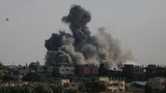 Ataque israelí, el jueves contra la ciudad gazatí de Rafah.