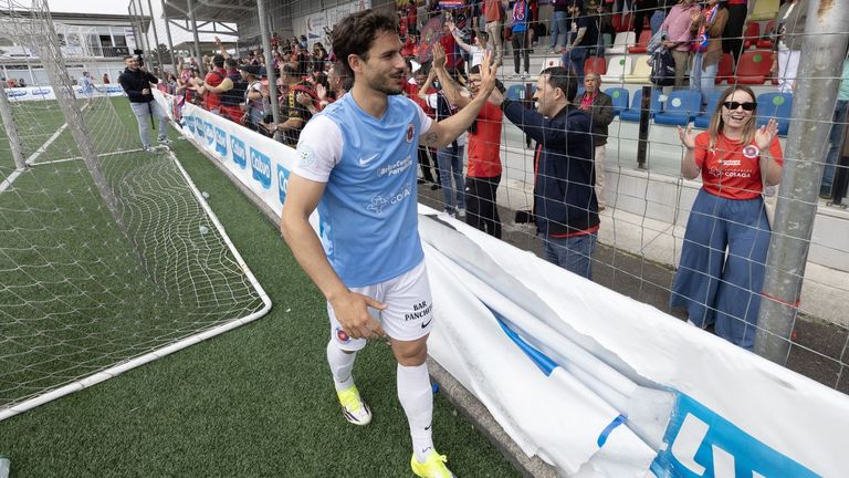 La UD Ourense edifica su plantilla del estreno comenzando por los cimientos
