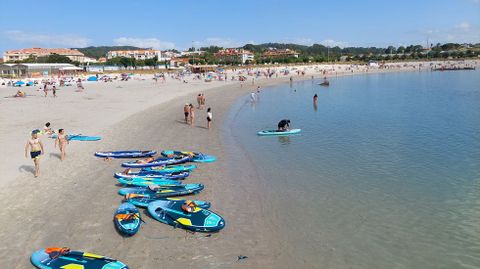 Playa de Baltar, en Portonovo, a primera hora de esta maana del 25 de julio