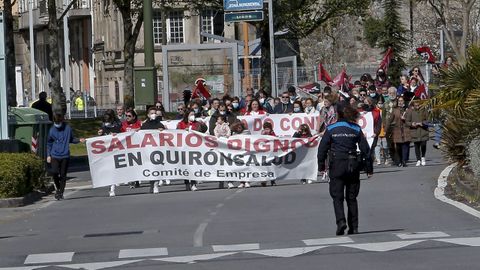 Manifestacin de trabajadores de Quironsalud el pasado 2 de abril en Pontevedra