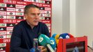 Luis Carri�n, en la sala de prensa de O Couto tras la derrota del Real Oviedo ante el Ourense