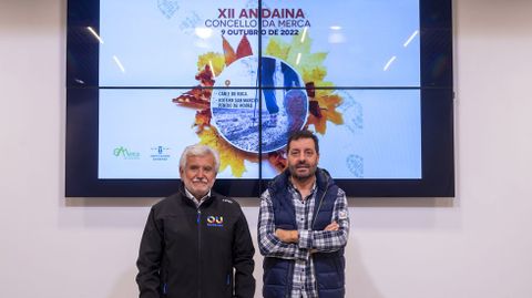 Rosendo Fernández y José Manuel Taín Fernández, edil de A Merca, presentan la Andaina da Merca