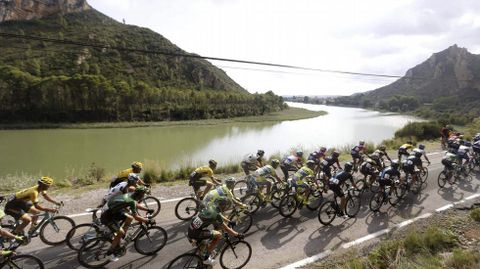 La Vuelta a Espaa siempre deja estampas preciosas. Hoy el pelotn complet una etapa de 173 kilmetros entre Andorra y Lleida. 