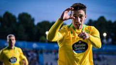 Martín Ochoa festeja su gol contra el Sabadell