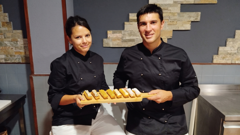 La pareja ha apostado por hacer variedades de casadiellas de sabores