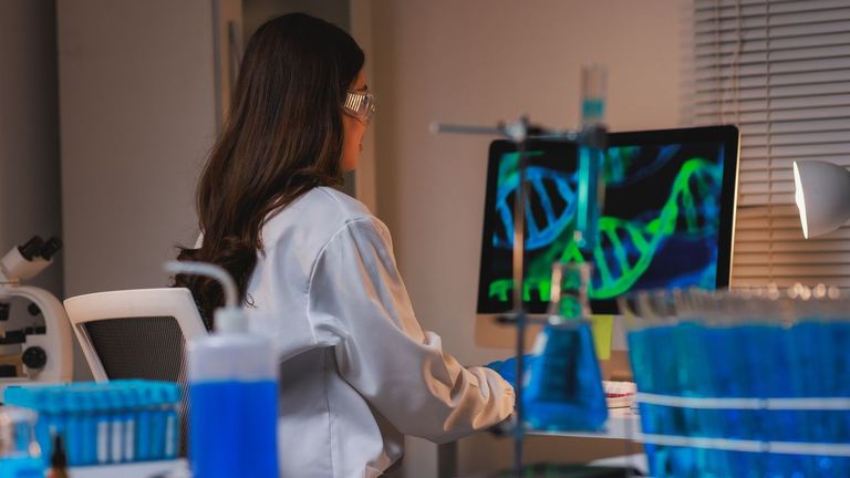 Galicia explora en el ADN alternativas para pacientes de cáncer sin opciones de tratamiento