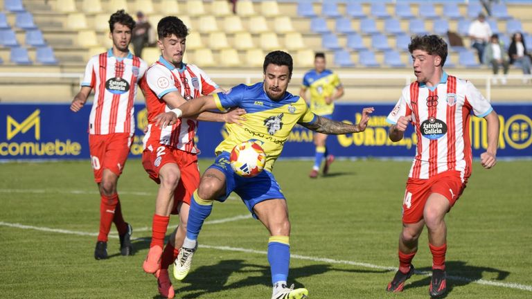 Derrota rodeada de polémica de un Juventud Cambados que se mete en problemas traes caer ante el filial del Lugo (0-1)