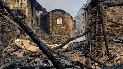 La aldea de Vilar quedó prácticamente destruida por el fuego
