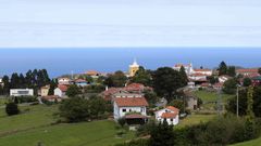 Vista de la localidad de Somao, en Pravia, que ha sido galardonada este martes con el Premio al Pueblo Ejemplar de Asturias 2020