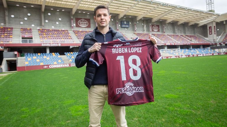 Rubén López, último fichaje del Pontevedra: «Eu quería vir a este equipo»