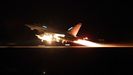 Los hutíes dicen que seguirán atacando buques en el mar Rojo pese a los bombardeos contra Yemen