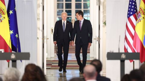 El presidente estadounidense, Joe Biden, junto a Pedro Snchez en Moncloa.