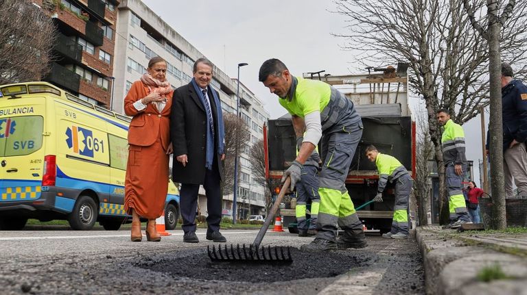 Vigo activa un plan de choque para reparar los baches causados por los temporales