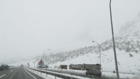 Temporal en la autopista del Huerna 