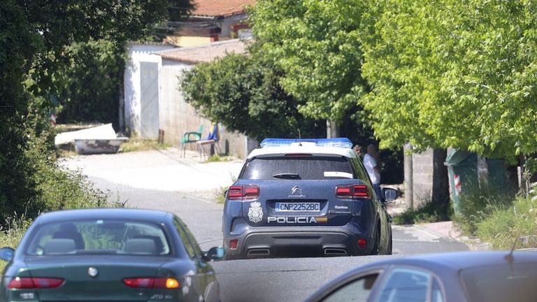 La falta de fondos puede obligar a la Policía Nacional a patrullar a pie en Ferrol y en Narón