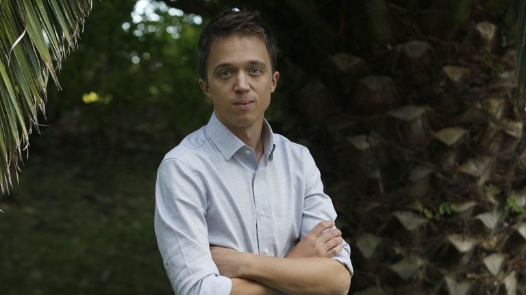 Errejón dejó la política sin deudas y con 364.000 euros en sus cuentas, 300.000 más que cuando se estrenó en el 2016
