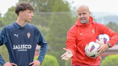 �lvaro Su�rez y Miguel �ngel Ram�rez durante un entrenamiento