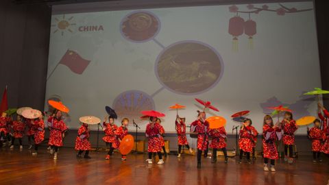 A Coruña. Fiesta de carnaval del colegio Andaina enmarcada en el proyecto Somos Países do Mundo