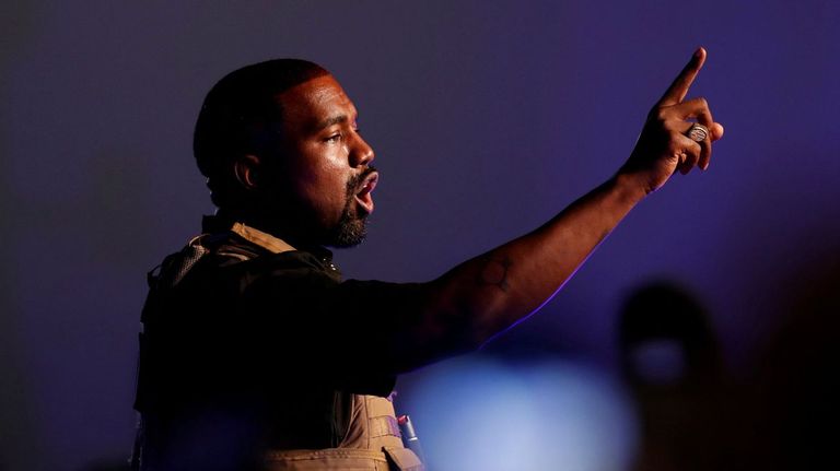 Francia estudia las vías para prohibir el único concierto de Kanye West en el país
