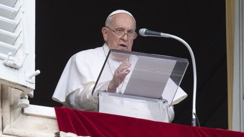 El papa Francisco en el balcn del Vaticano este domingo