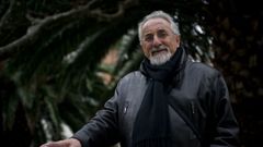 Luciano Rodrguez traduce ao galego a poetas e cantantes