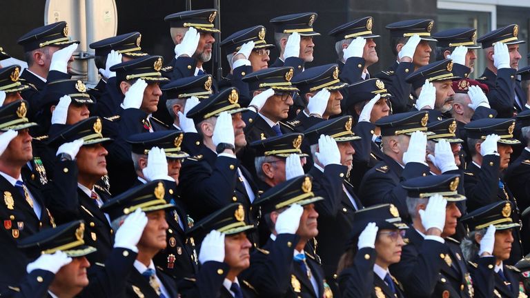 La Audiencia Nacional anula ocho medallas en Vigo a jefes de policía jubilados