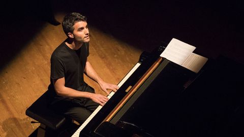 El pianista Nico Casal lanza nuevo EP