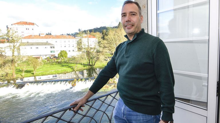 Jacobo Pérez Gulín, alcalde de Caldas: «El pacto de gobierno con el BNG lo estamos respetando ambas partes»