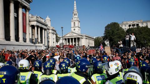 Manifestacin en Londres contra los confinamientos