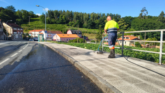 Finalizaci�n de los trabajos en las aceras de Sillobre, en Fene.