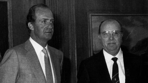 Fernández Albor junto al rey Juan Carlos